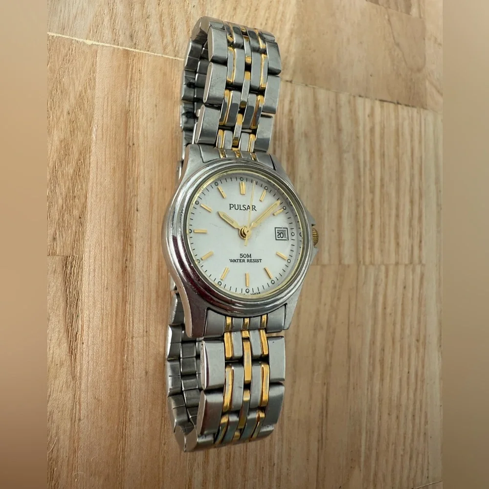 Pulsar ladies two tone classic watch NEW BATTERY